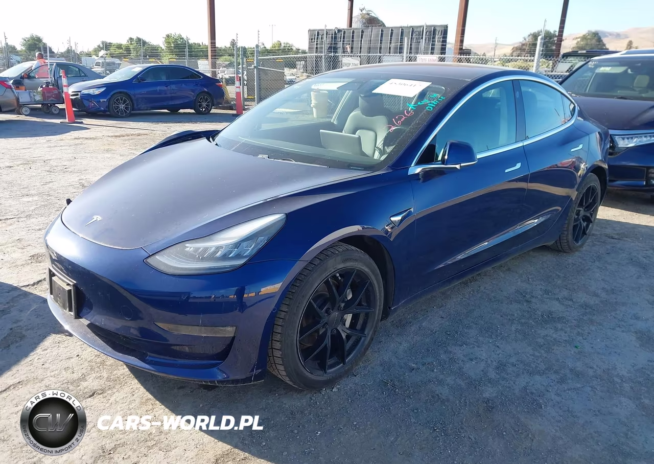 2018 Tesla Model 3 Long Range-Mid Range VIN:5YJ3E1EA1JF102626 - 2