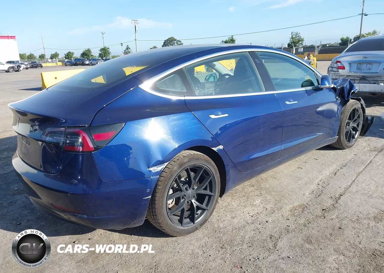 2018 Tesla Model 3 Long Range-Mid Range VIN:5YJ3E1EA1JF102626 - 4