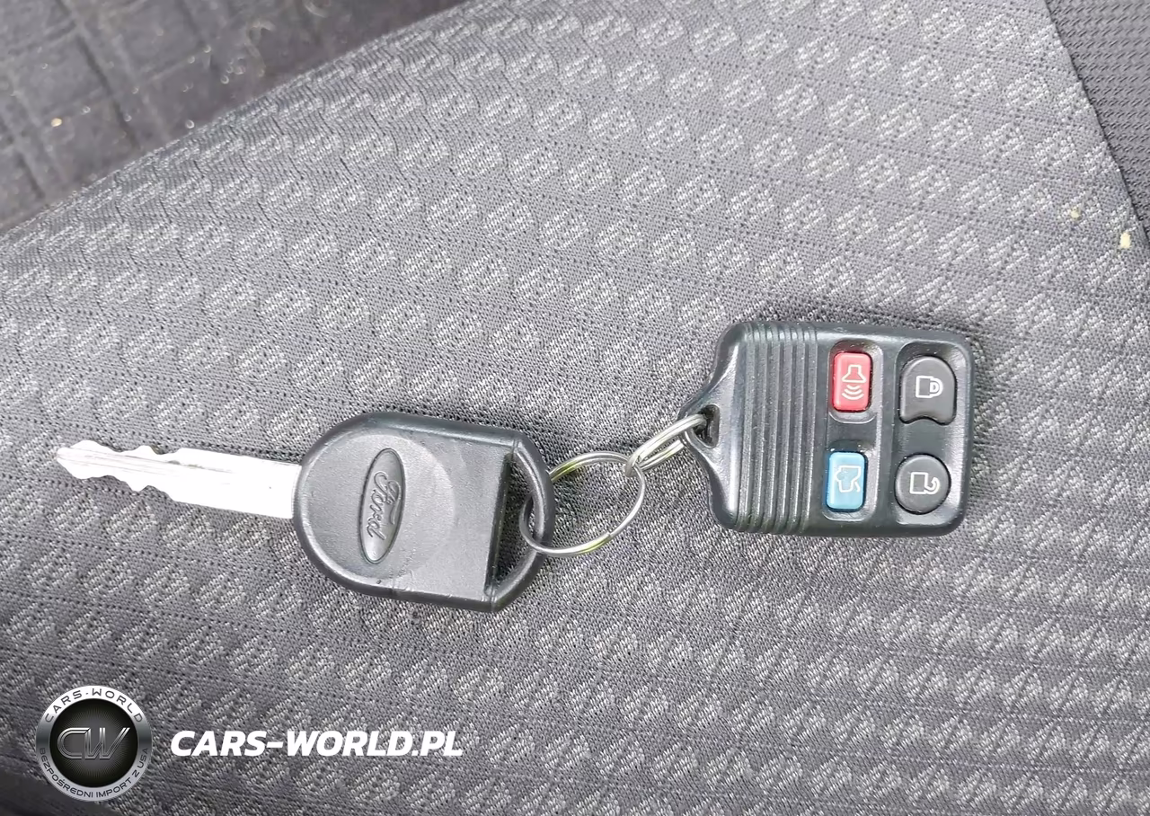 2007 Ford Focus S-Se-Ses VIN:1FAHP31N97W223967 - 11