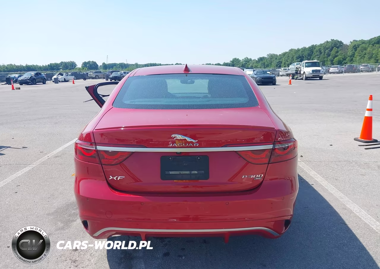 2022 Jaguar Xf R-Dynamic Se P300 Awd Automatic VIN:SAJBL4GX3NCY90611 - 16
