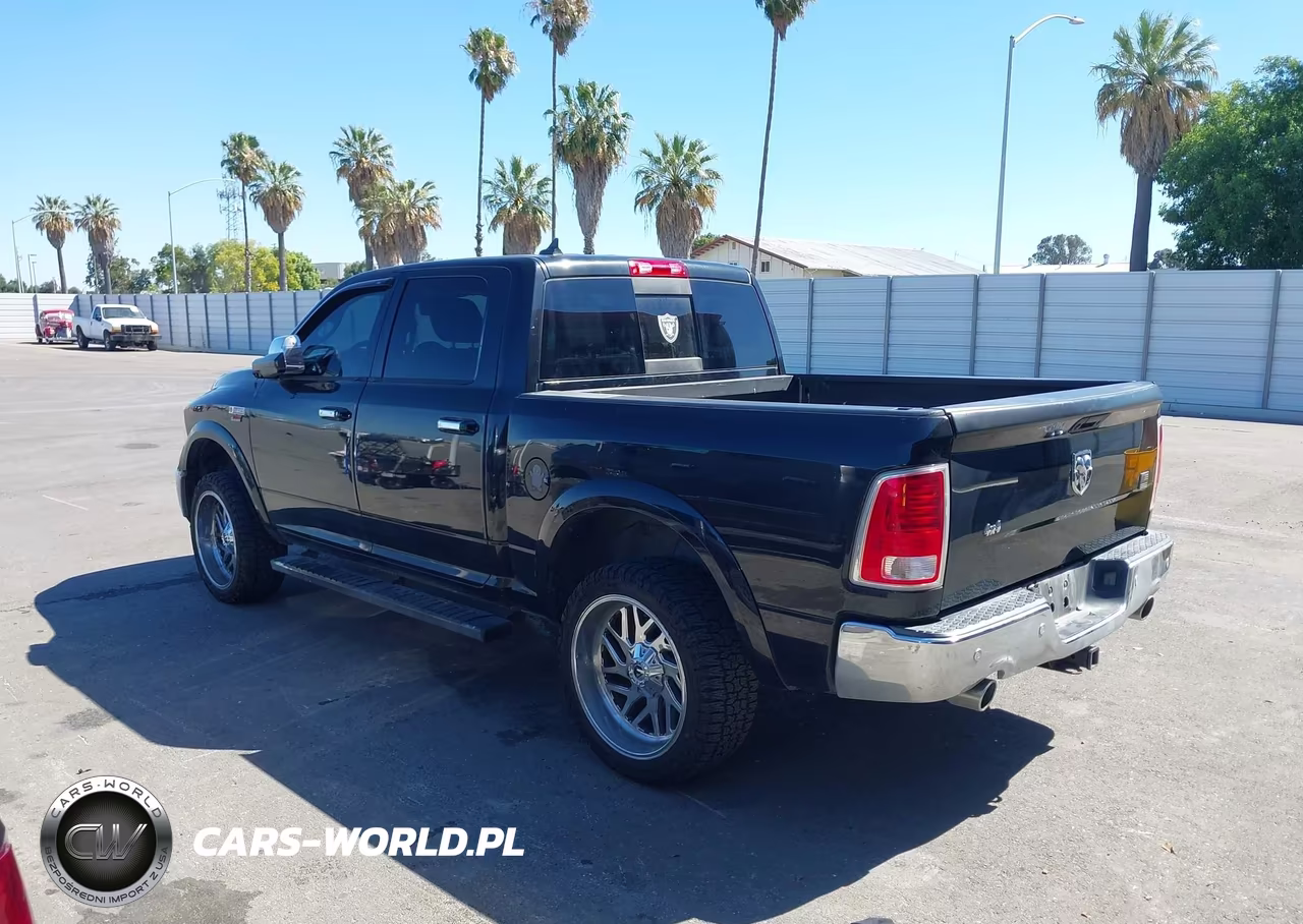 2017 Ram 1500 Laramie 4X4 5'7 Box VIN:1C6RR7NMXHS882707 - 14