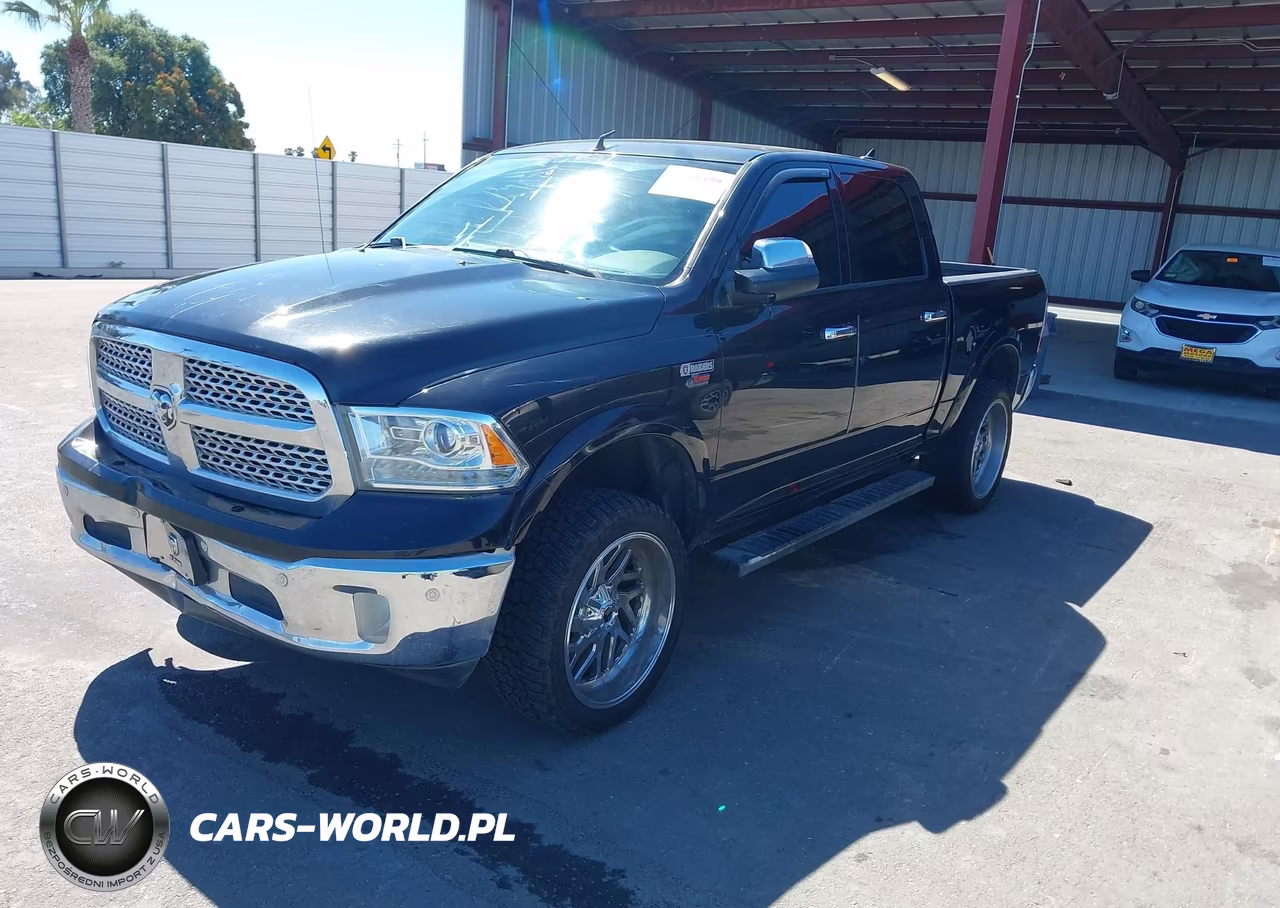 2017 Ram 1500 Laramie 4X4 5'7 Box VIN:1C6RR7NMXHS882707 - 2