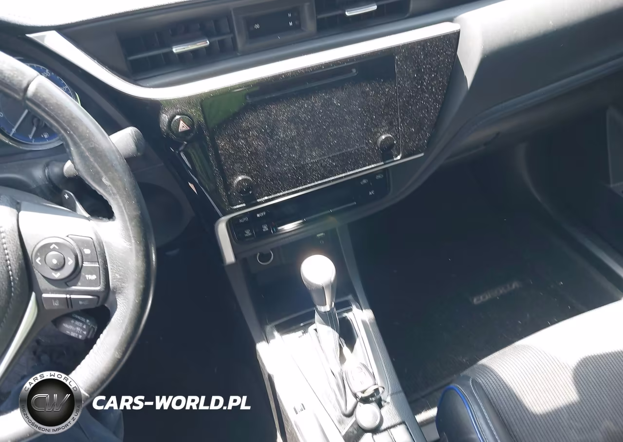 2018 Toyota Corolla Se VIN:5YFBURHE5JP852062 - 11