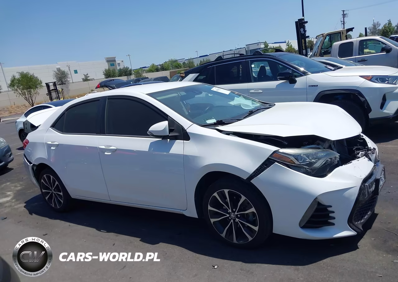 2018 Toyota Corolla Se VIN:5YFBURHE5JP852062 - 13