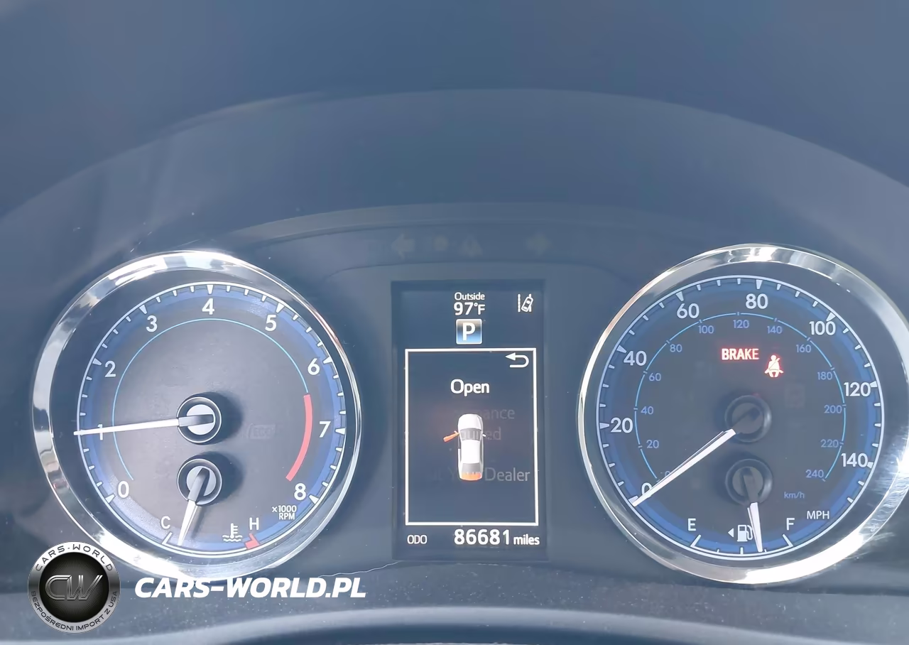 2018 Toyota Corolla Se VIN:5YFBURHE5JP852062 - 15