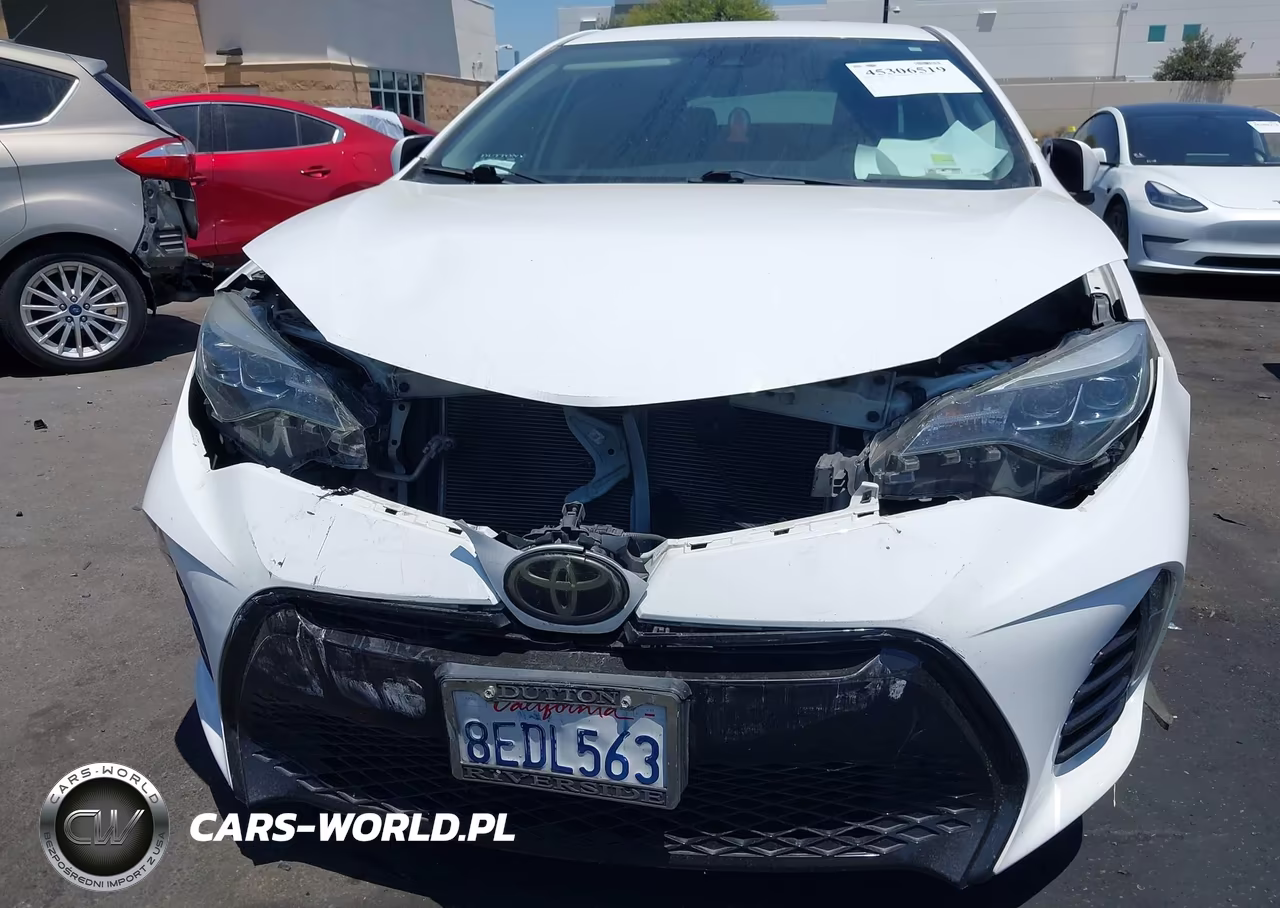 2018 Toyota Corolla Se VIN:5YFBURHE5JP852062 - 6