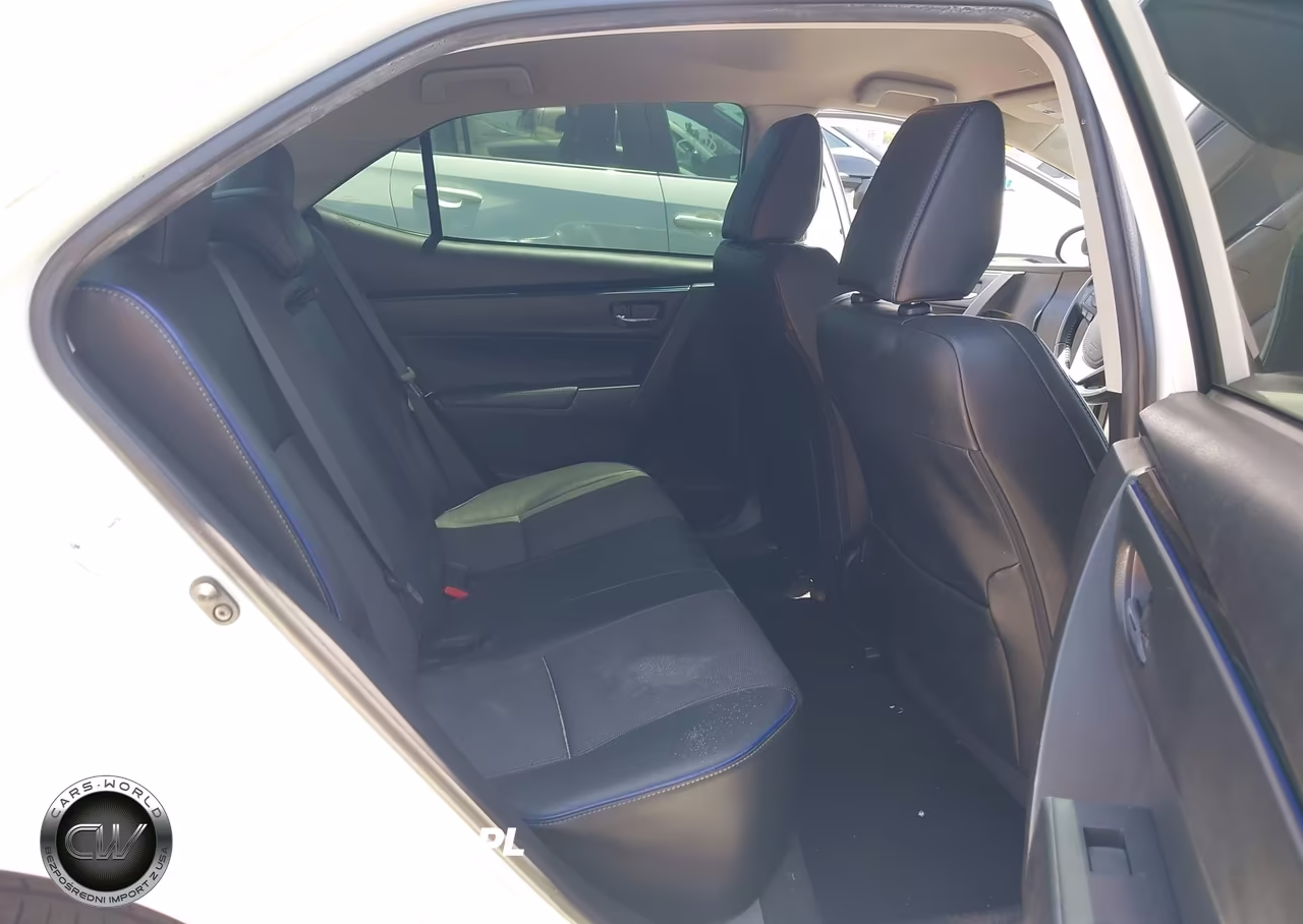2018 Toyota Corolla Se VIN:5YFBURHE5JP852062 - 8