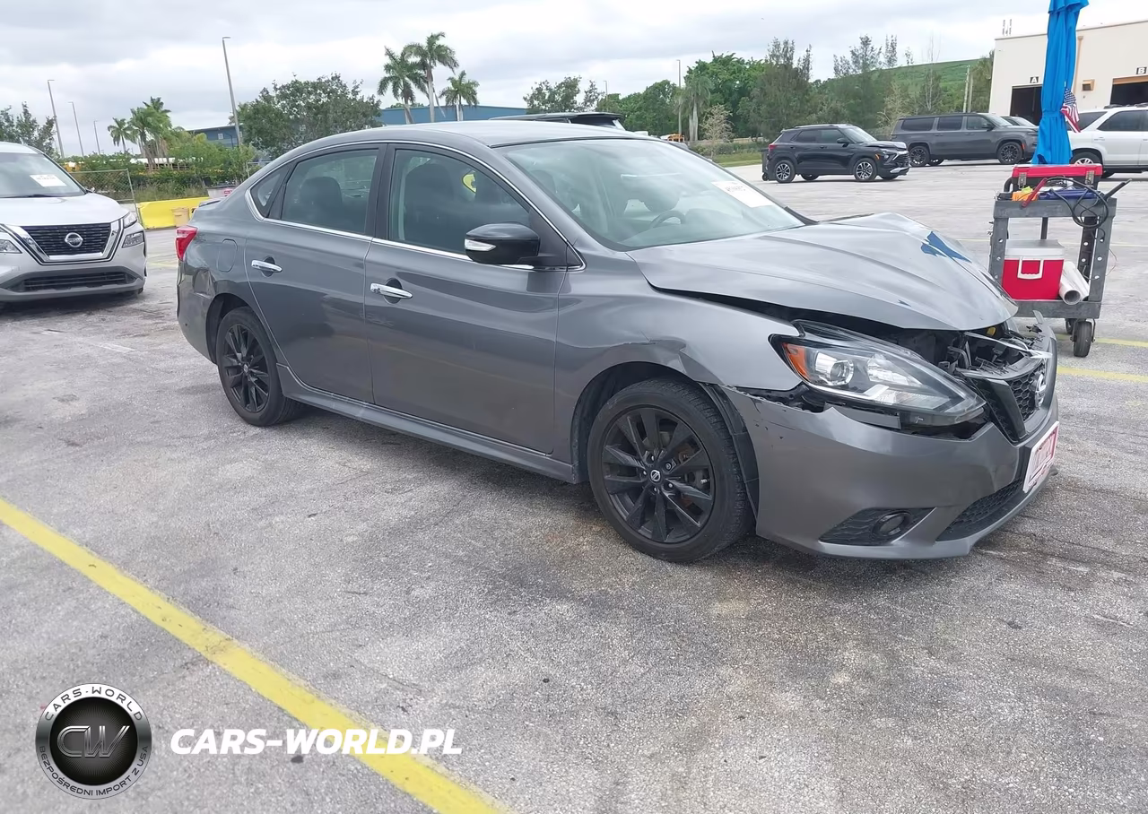 2018 Nissan Sentra Sr – zdjęcie 1 z 11