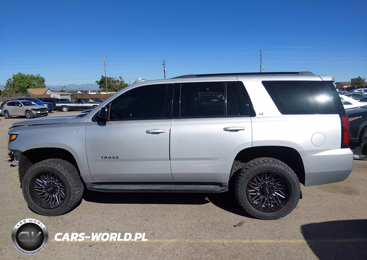 2019 Chevrolet Tahoe Lt VIN:1GNSKBKC6KR104049 - 15