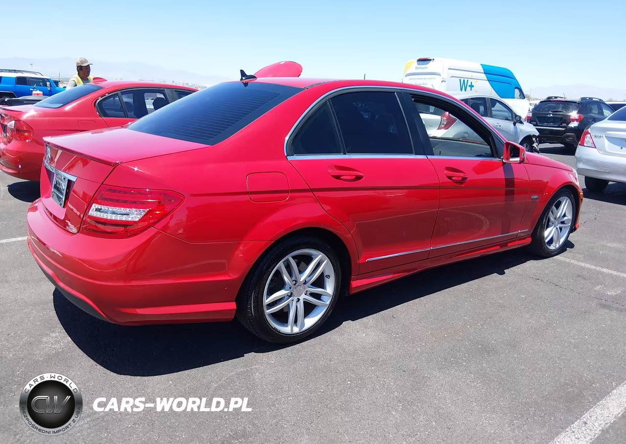 2012 Mercedes-Benz C 250 Sport VIN:WDDGF4HB6CR208836 - 4