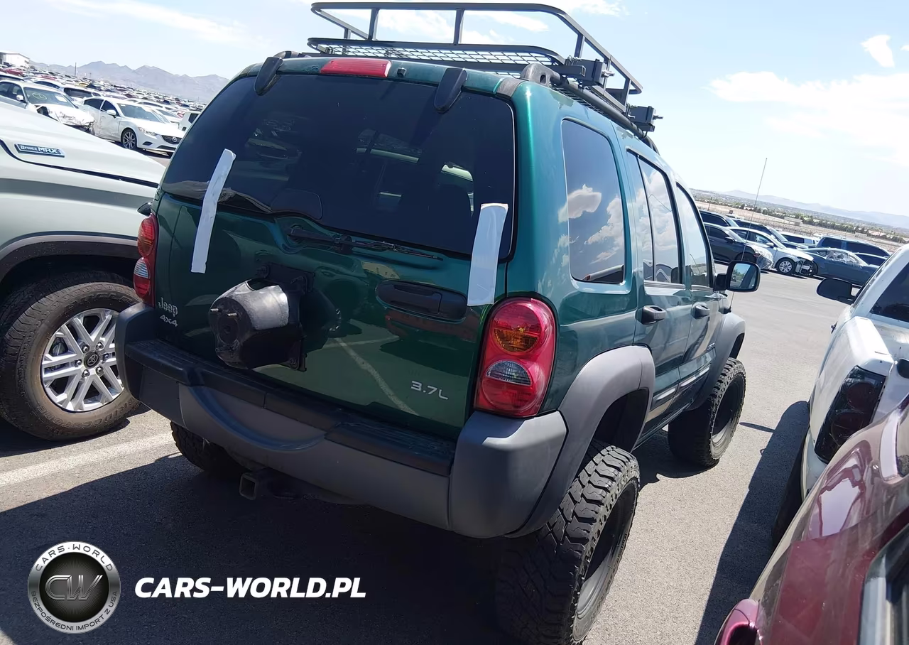 2004 Jeep Liberty Sport VIN:1J4GL48K84W205727 - 4