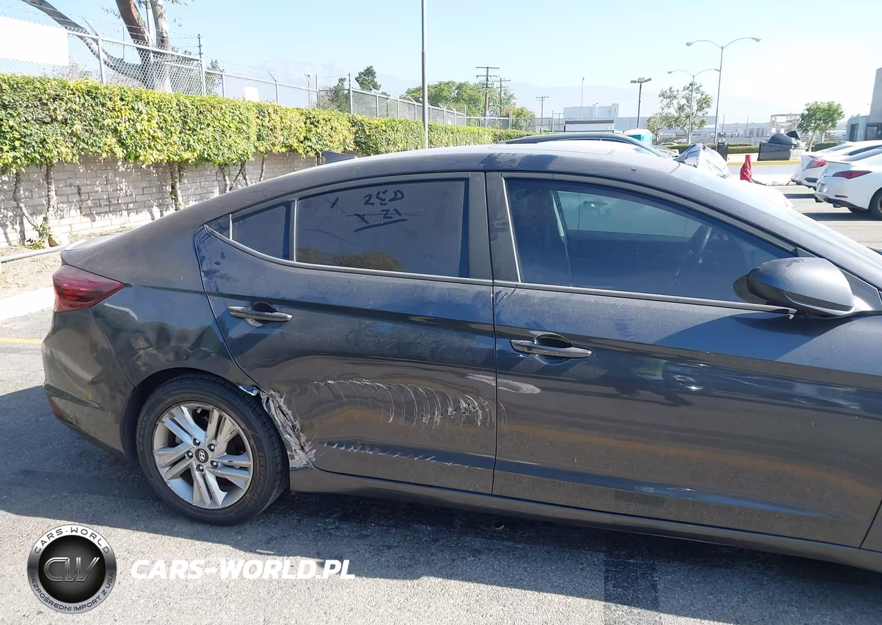 2020 Hyundai Elantra Value Edition VIN:5NPD84LF7LH610373 - 6