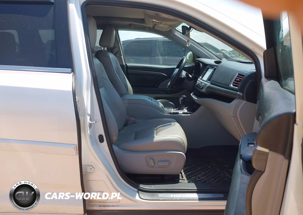 2018 Toyota Highlander Limited Platinum VIN:5TDDZRFH0JS884710 - 5