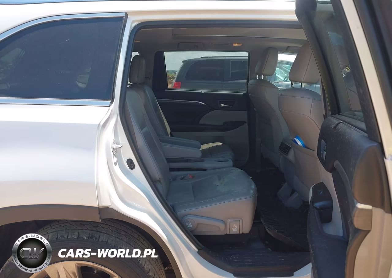 2018 Toyota Highlander Limited Platinum VIN:5TDDZRFH0JS884710 - 8
