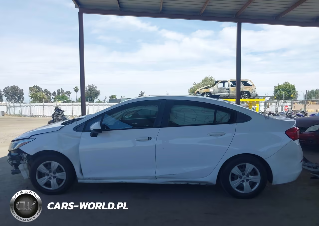 2018 Chevrolet Cruze Ls Auto VIN:1G1BC5SM3J7237063 - 14