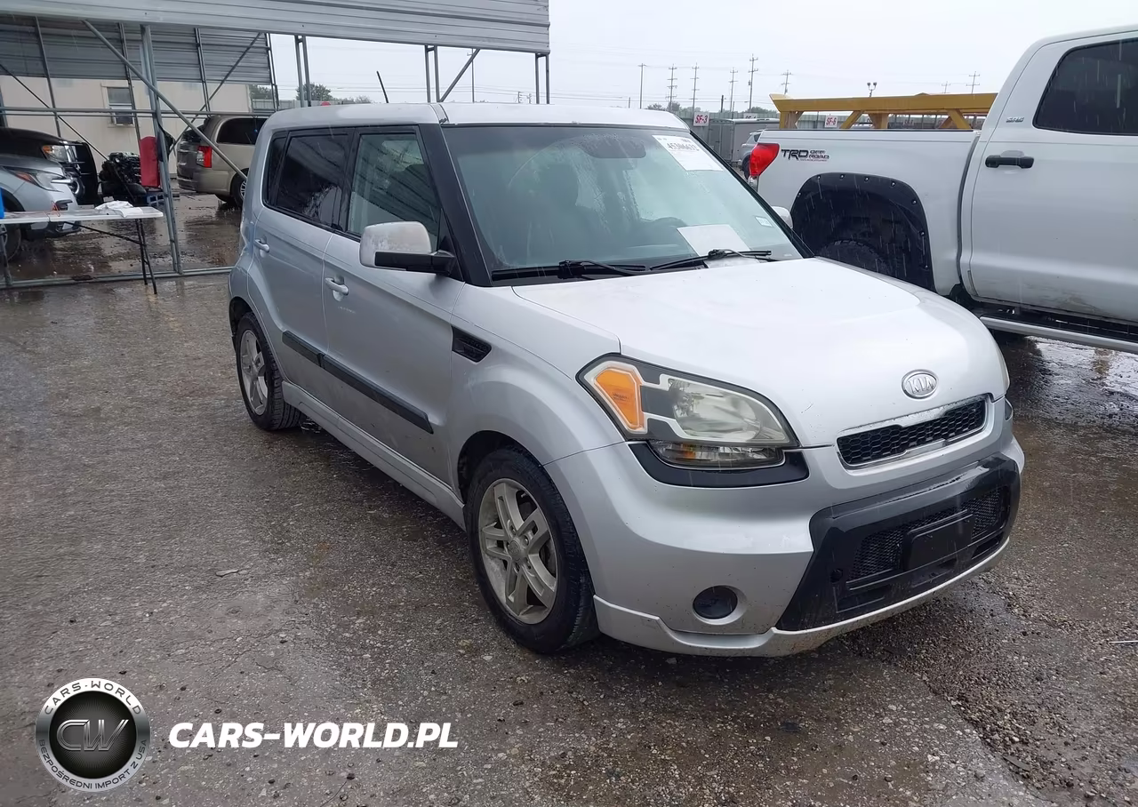 2011 Kia Soul +