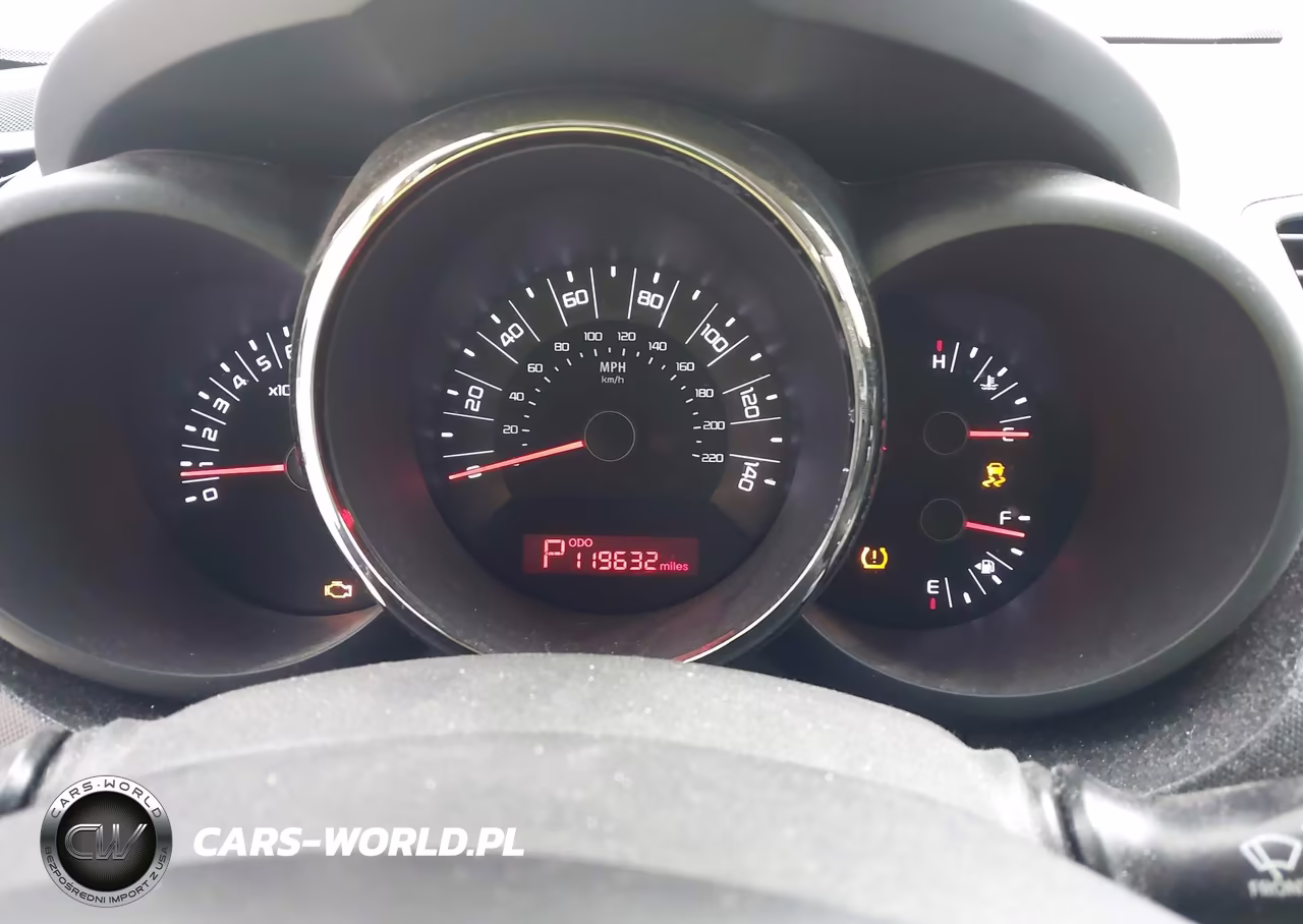 2011 Kia Soul + VIN:KNDJT2A24B7302537 - 7