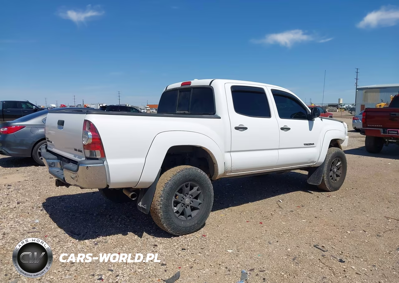 2010 Toyota Tacoma Base V6 VIN:3TMLU4EN1AM041829 - 4
