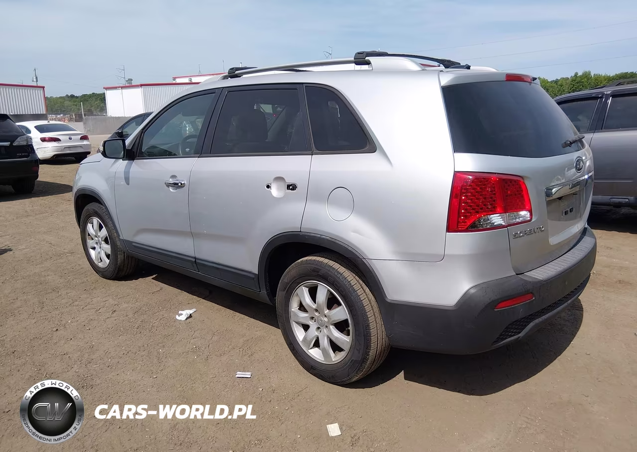 2013 Kia Sorento Lx VIN:5XYKT4A6XDG341531 - 3