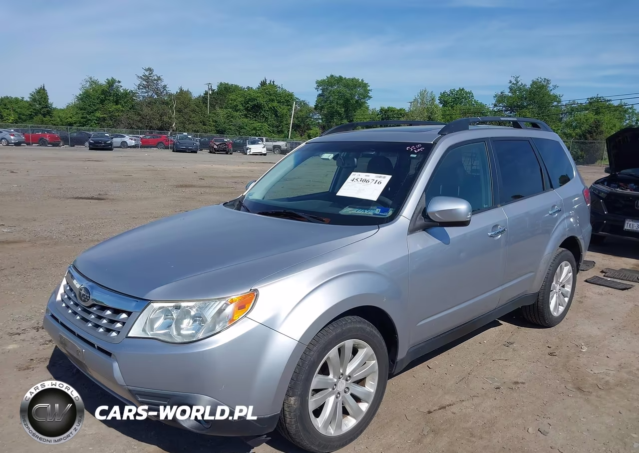 2013 Subaru Forester 2.5X Premium VIN:JF2SHADCXDH444149 - 2
