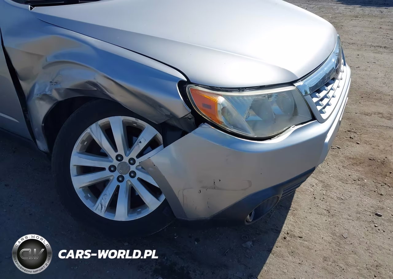 2013 Subaru Forester 2.5X Premium VIN:JF2SHADCXDH444149 - 6