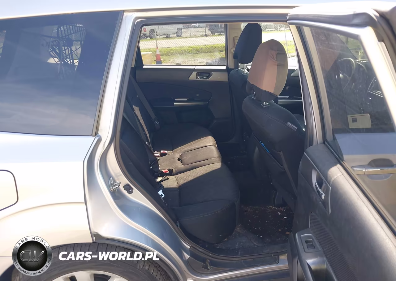 2013 Subaru Forester 2.5X Premium VIN:JF2SHADCXDH444149 - 8