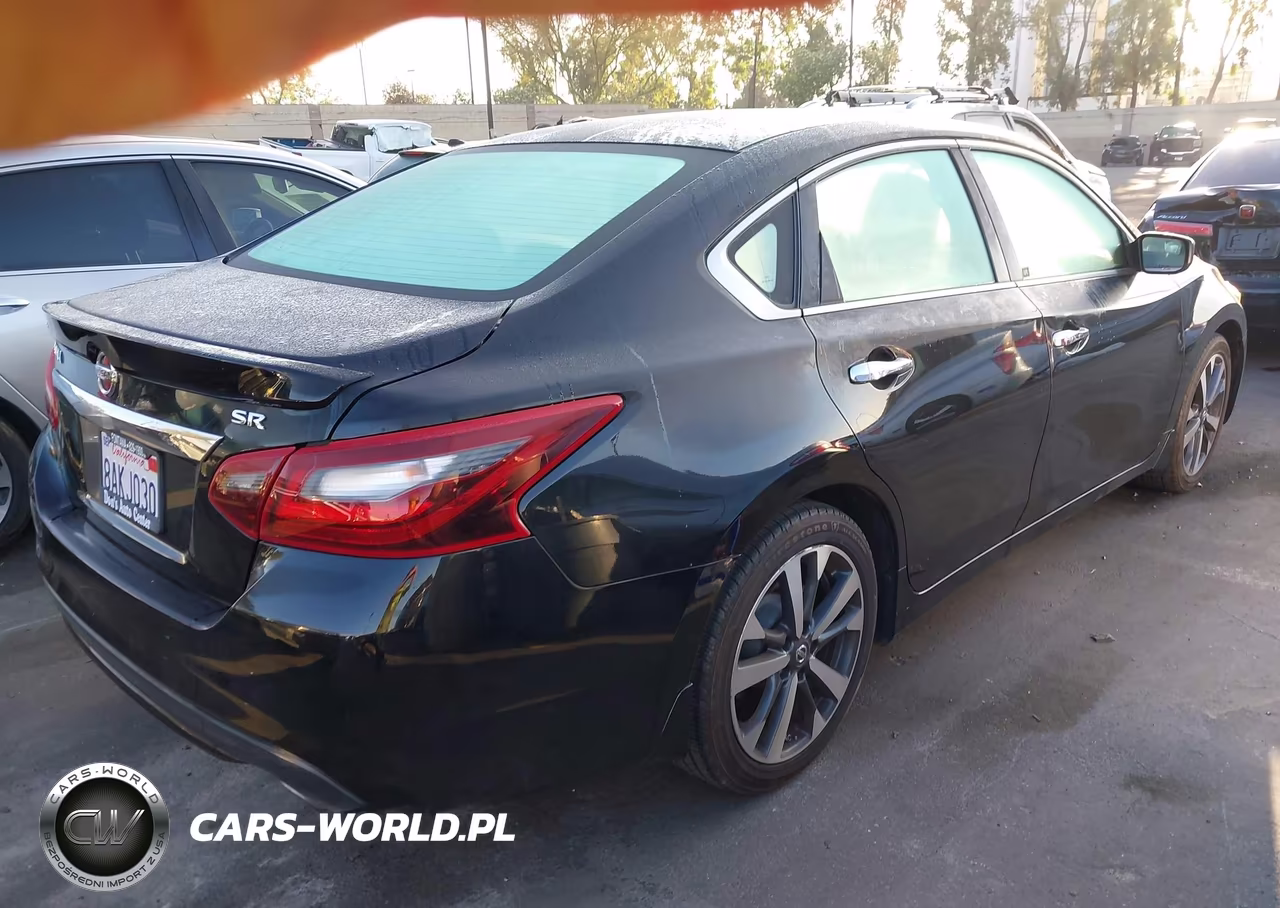 2017 Nissan Altima 2.5 Sr VIN:1N4AL3AP0HC482624 - 4