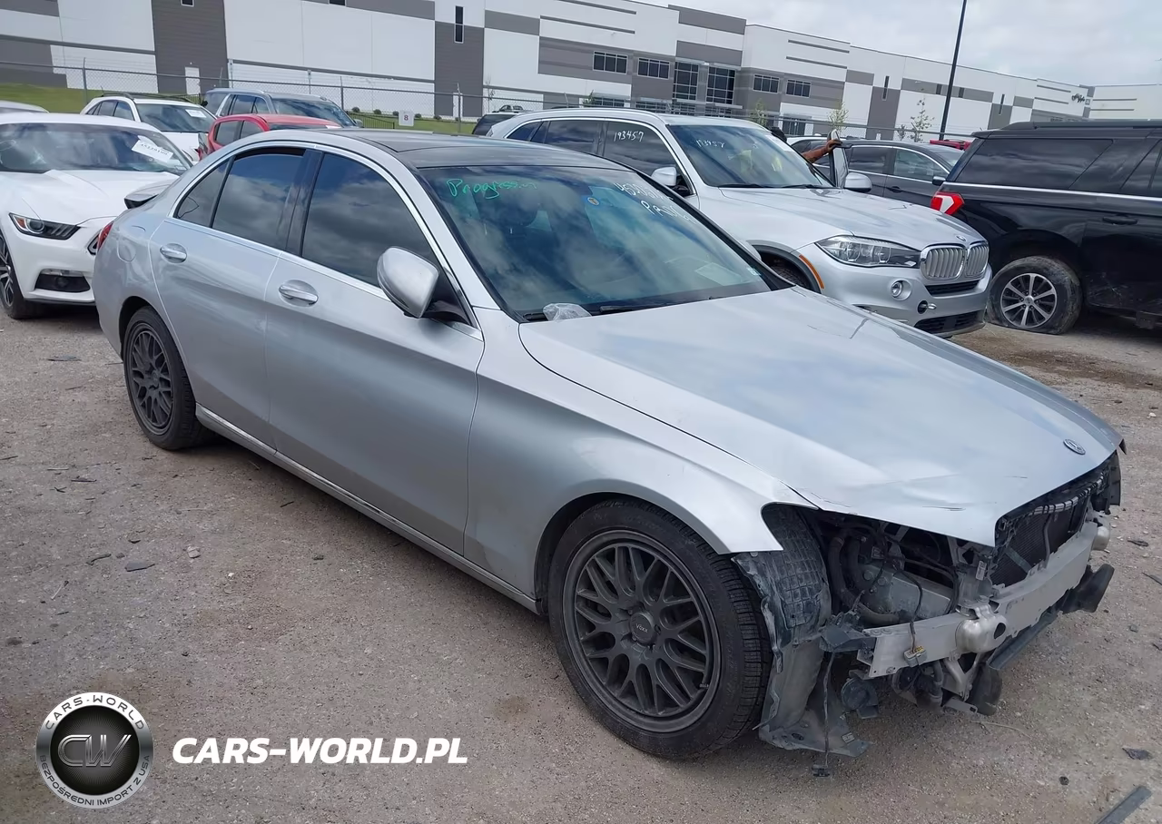 2018 Mercedes-Benz C 300 – zdjęcie 1 z 16