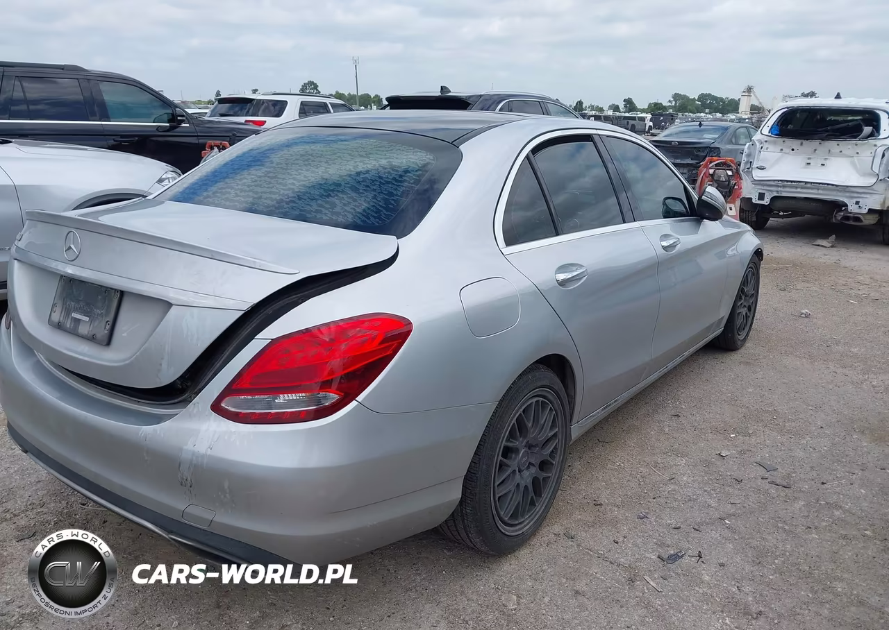 2018 Mercedes-Benz C 300 VIN:WDDWF4JB8JR387044 - 4