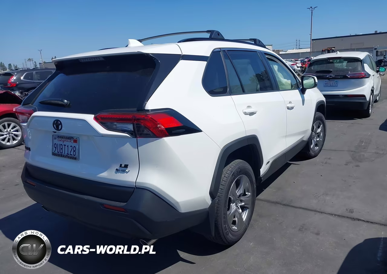 2025 Toyota Rav4 Hybrid Le VIN:JTMMWRFV6SD310172 - 4
