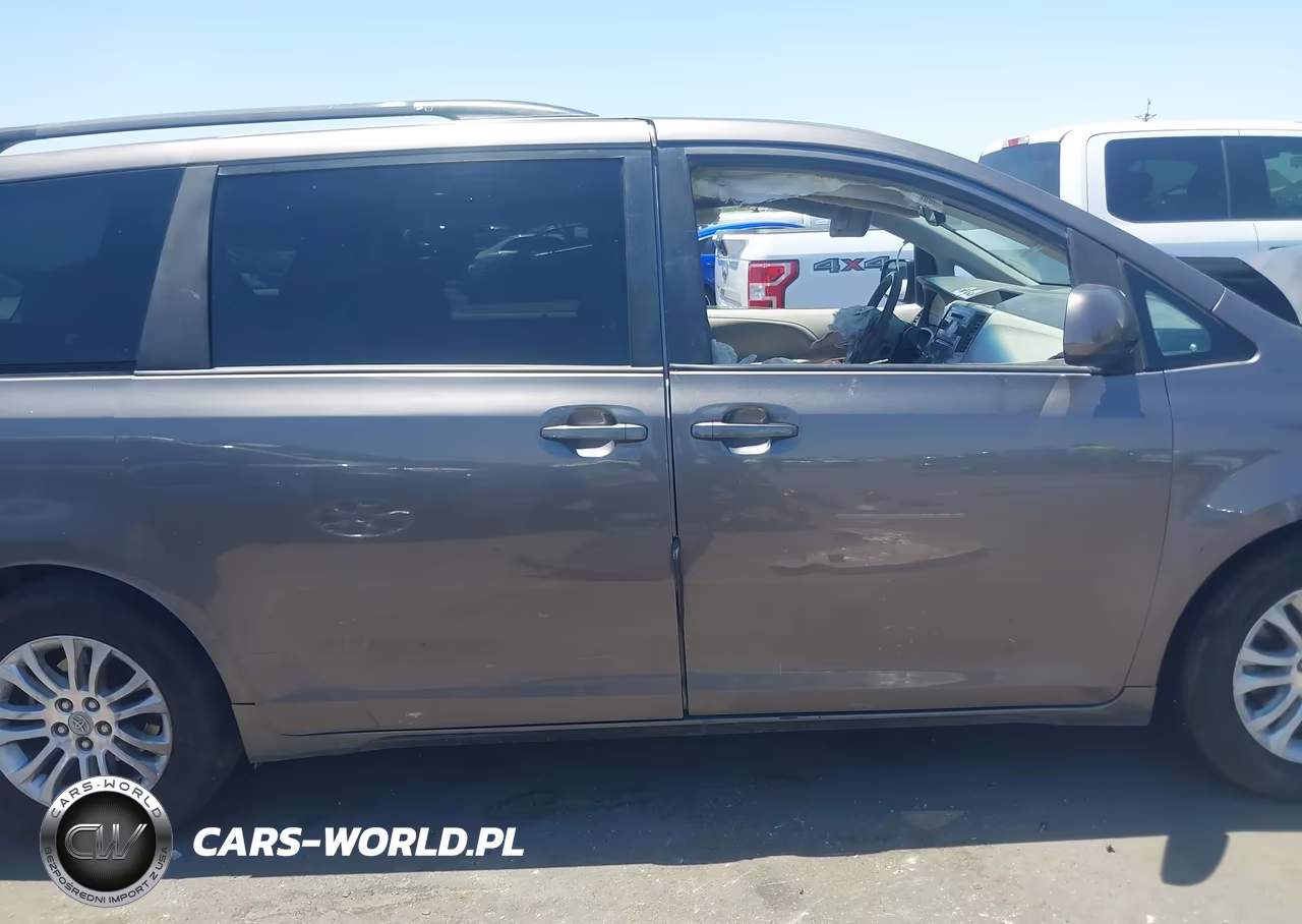 2013 Toyota Sienna Xle V6 8 Passenger VIN:5TDYK3DC7DS380394 - 14