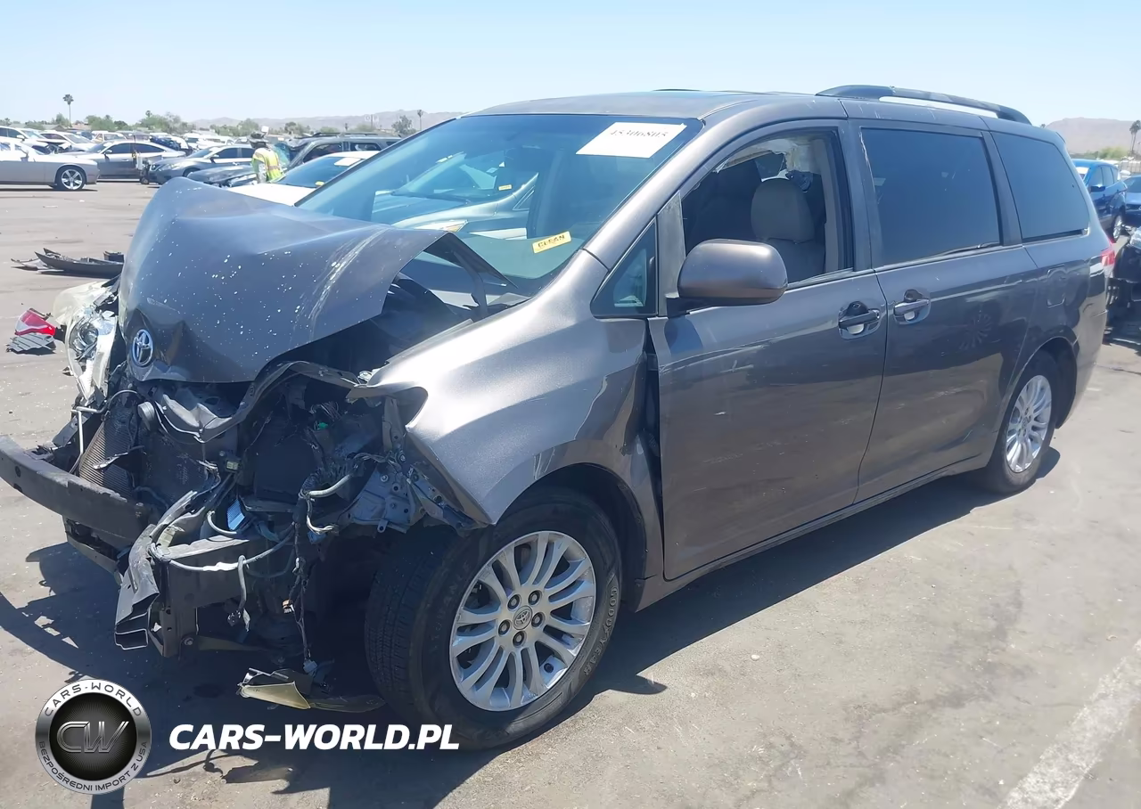 2013 Toyota Sienna Xle V6 8 Passenger VIN:5TDYK3DC7DS380394 - 2