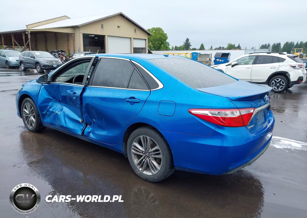 2017 Toyota Camry Se VIN:4T1BF1FK1HU696731 - 3