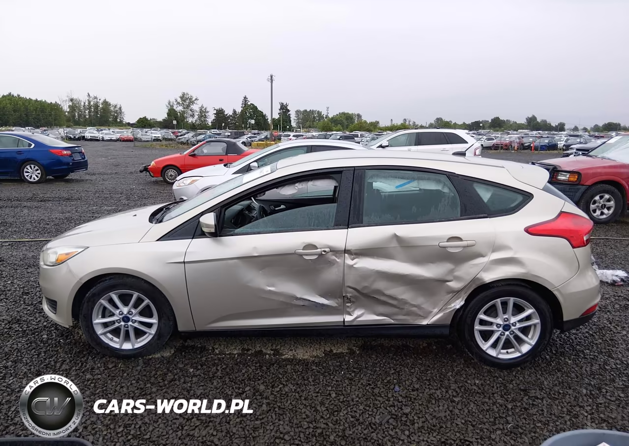 2017 Ford Focus Se VIN:1FADP3K20HL271427 - 14