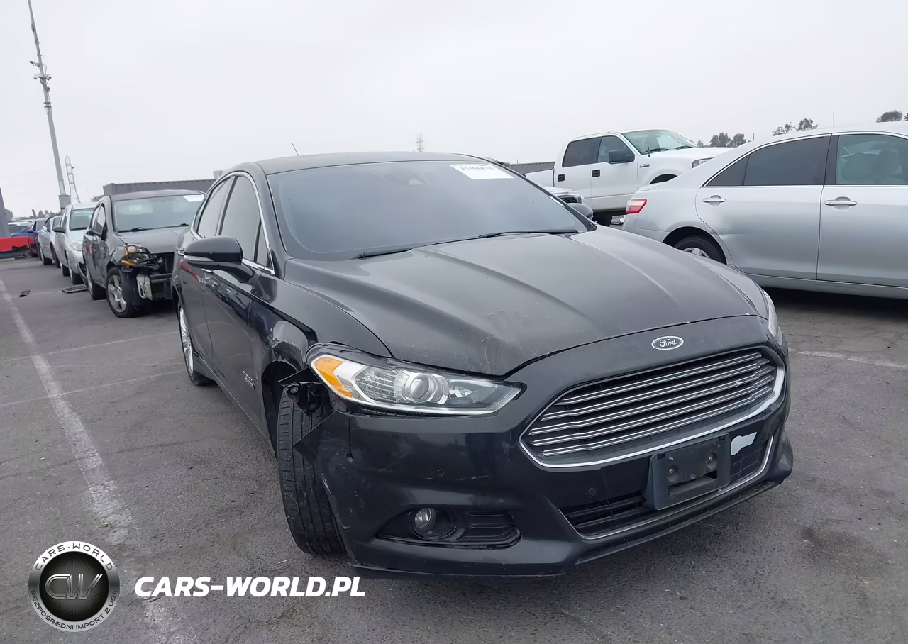 2014 Ford Fusion Energi Titanium – zdjęcie 1 z 12