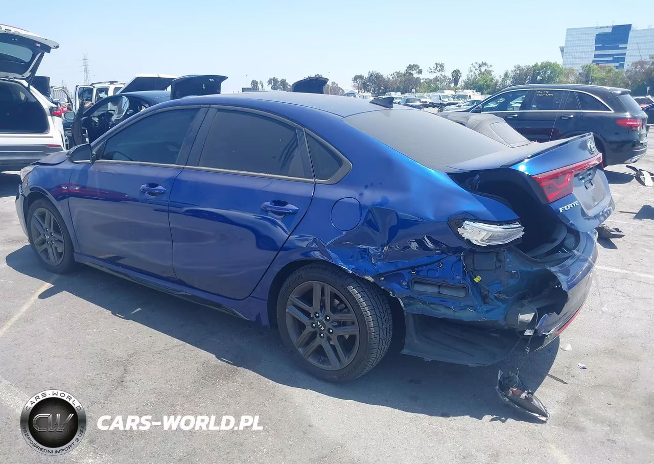 2021 Kia Forte Gt-Line VIN:3KPF34AD4ME303712 - 3