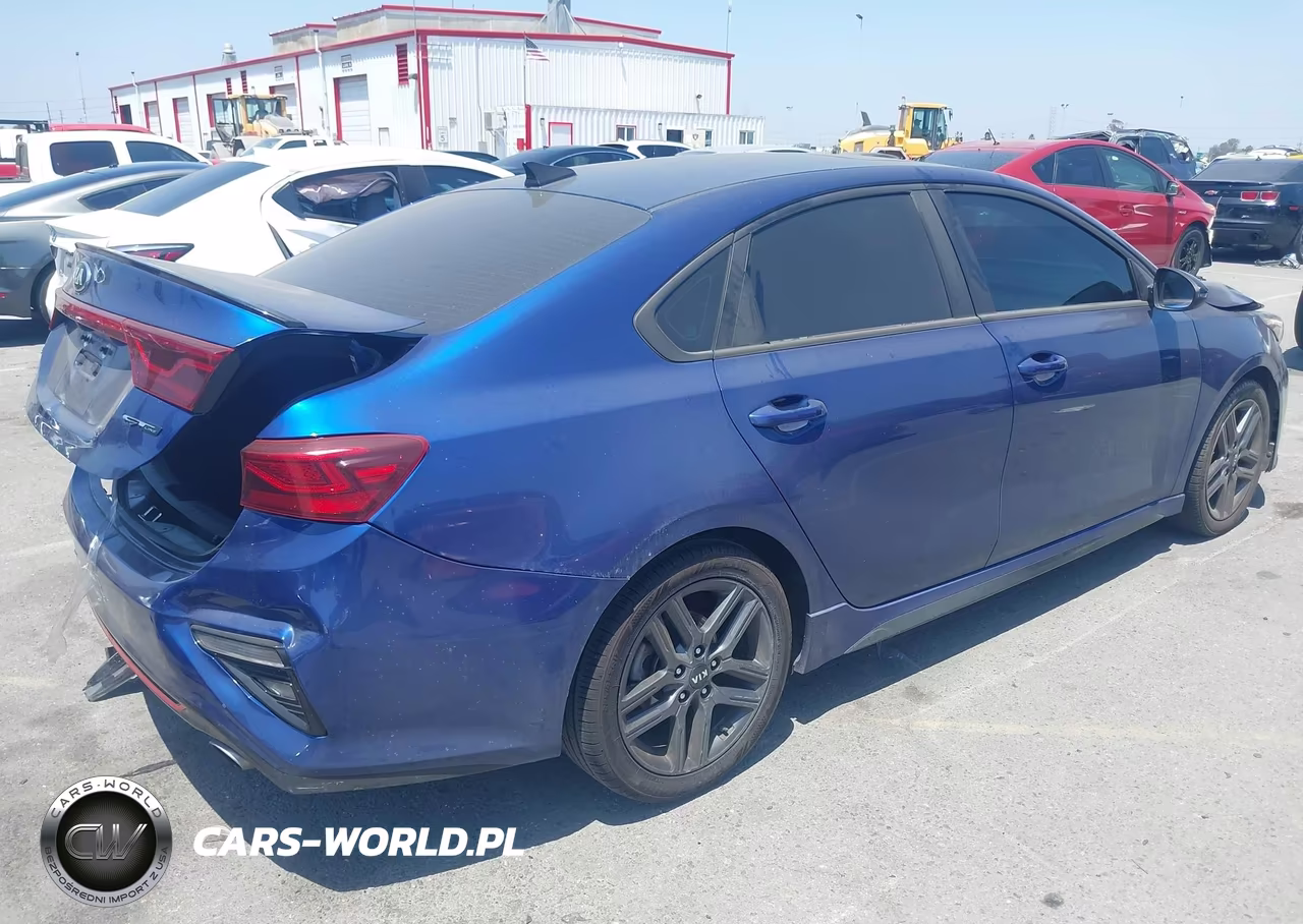 2021 Kia Forte Gt-Line VIN:3KPF34AD4ME303712 - 4