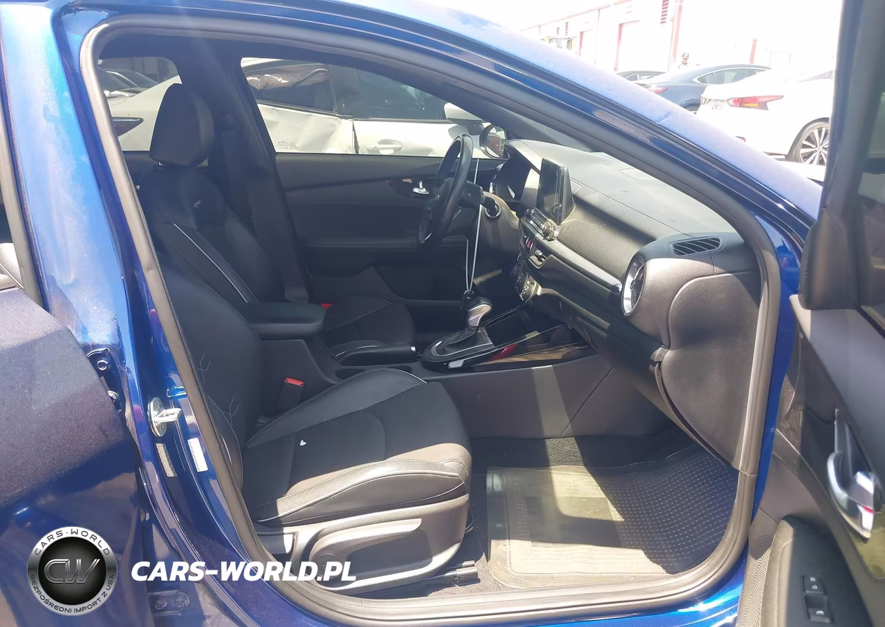 2021 Kia Forte Gt-Line VIN:3KPF34AD4ME303712 - 5