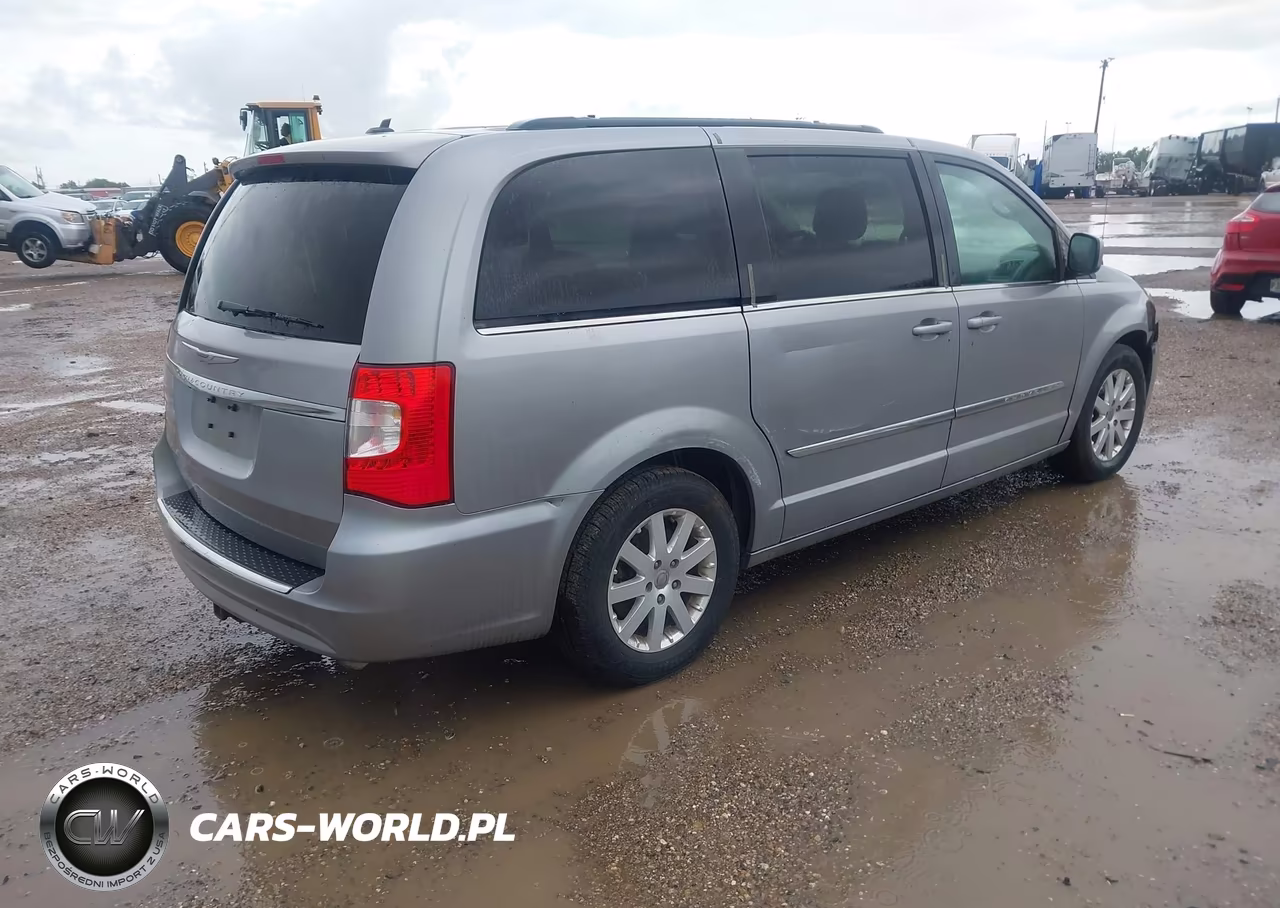 2013 Chrysler Town & Country Touring VIN:2C4RC1BG7DR653774 - 4