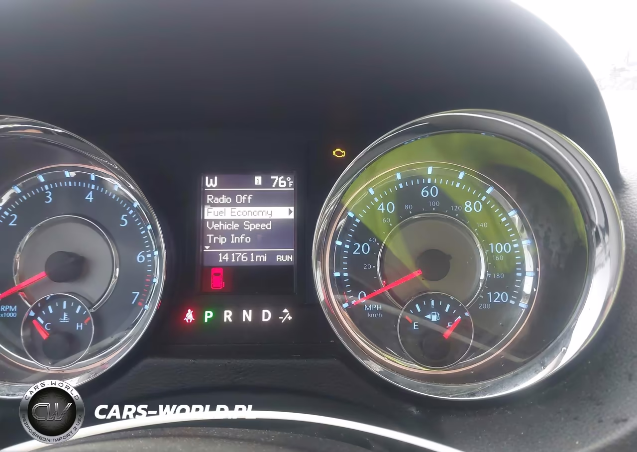 2013 Chrysler Town & Country Touring VIN:2C4RC1BG7DR653774 - 7