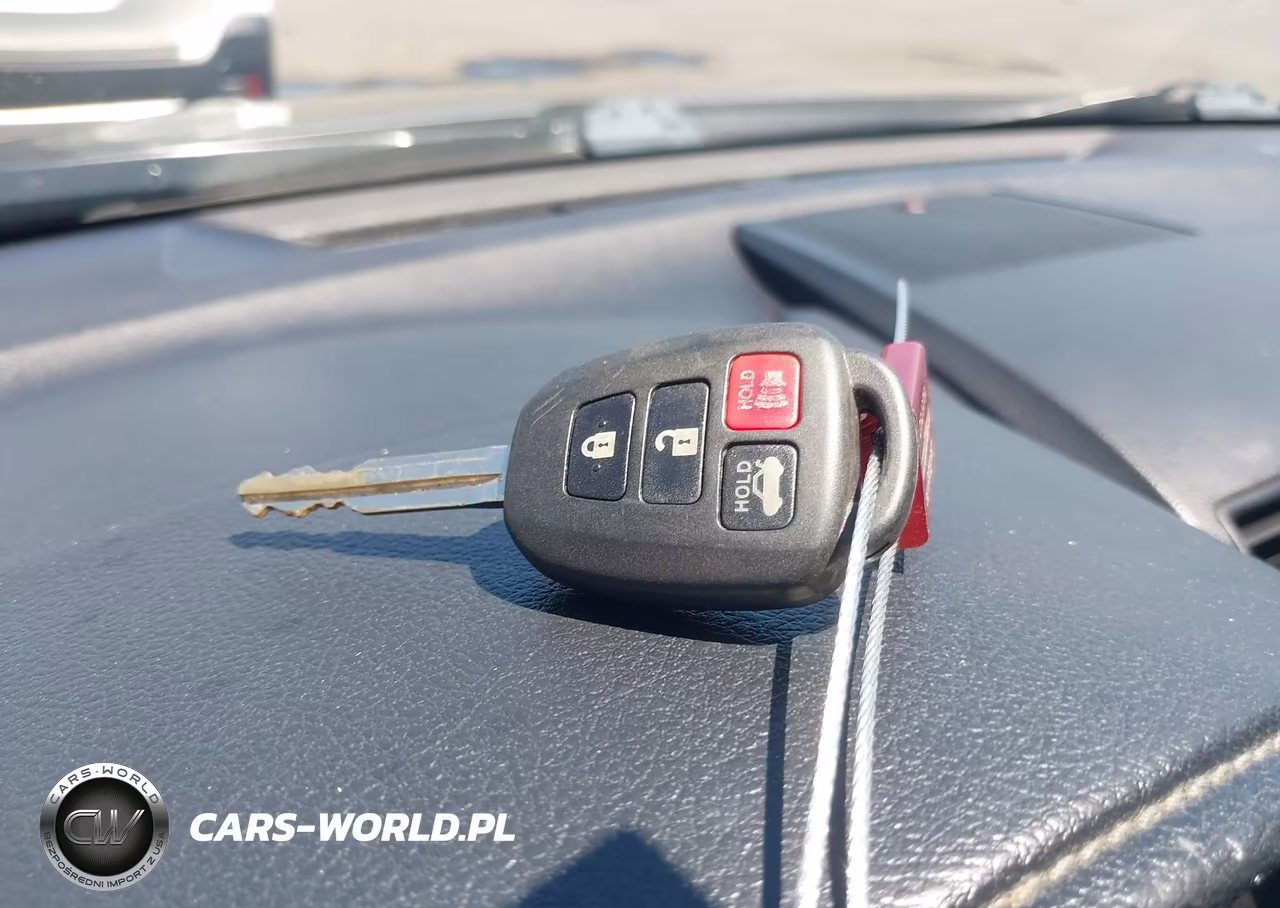 2017 Toyota Camry Le VIN:4T1BF1FK8HU643220 - 11