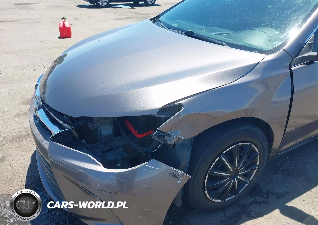 2017 Toyota Camry Le VIN:4T1BF1FK8HU643220 - 6