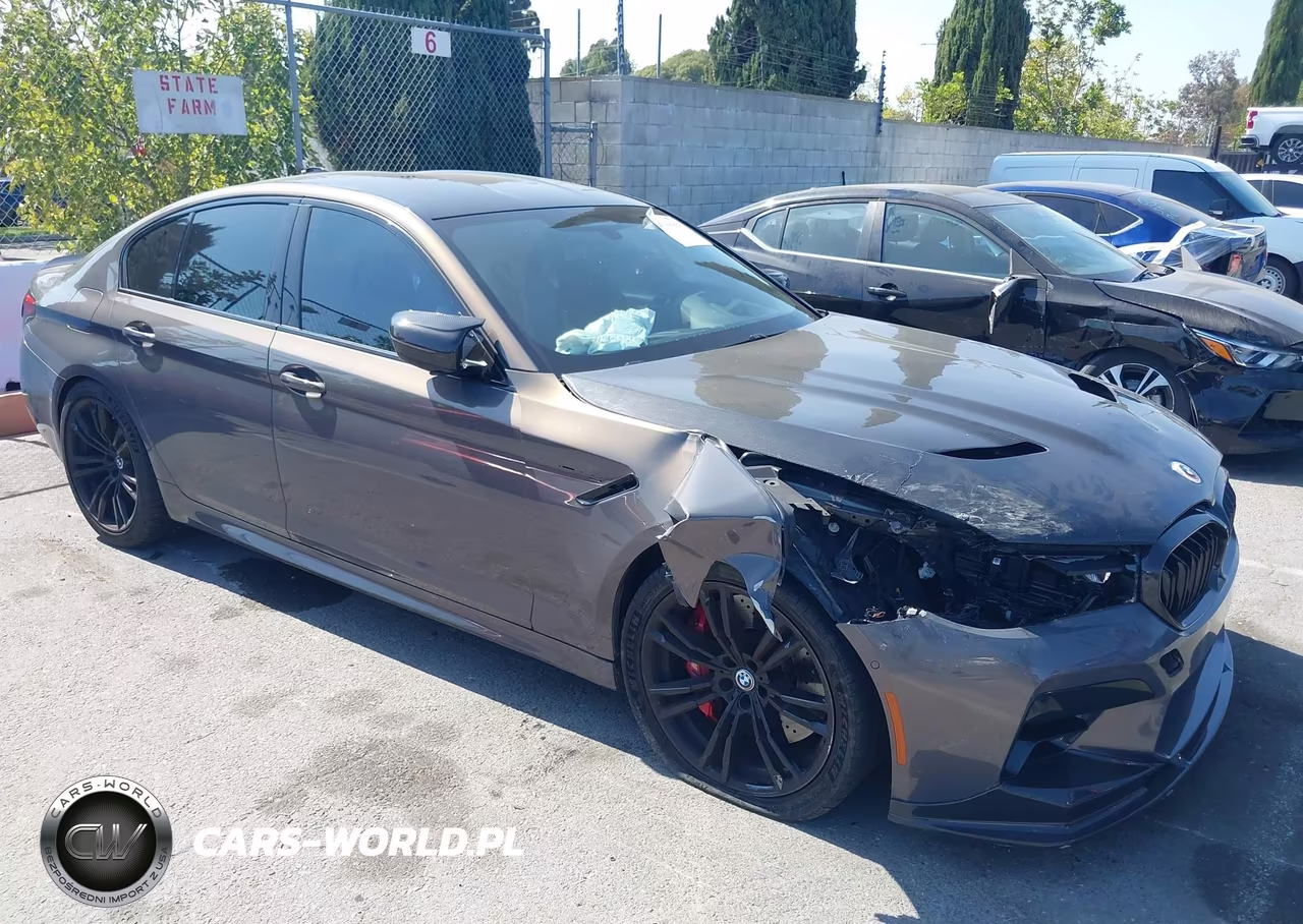 2022 BMW M5