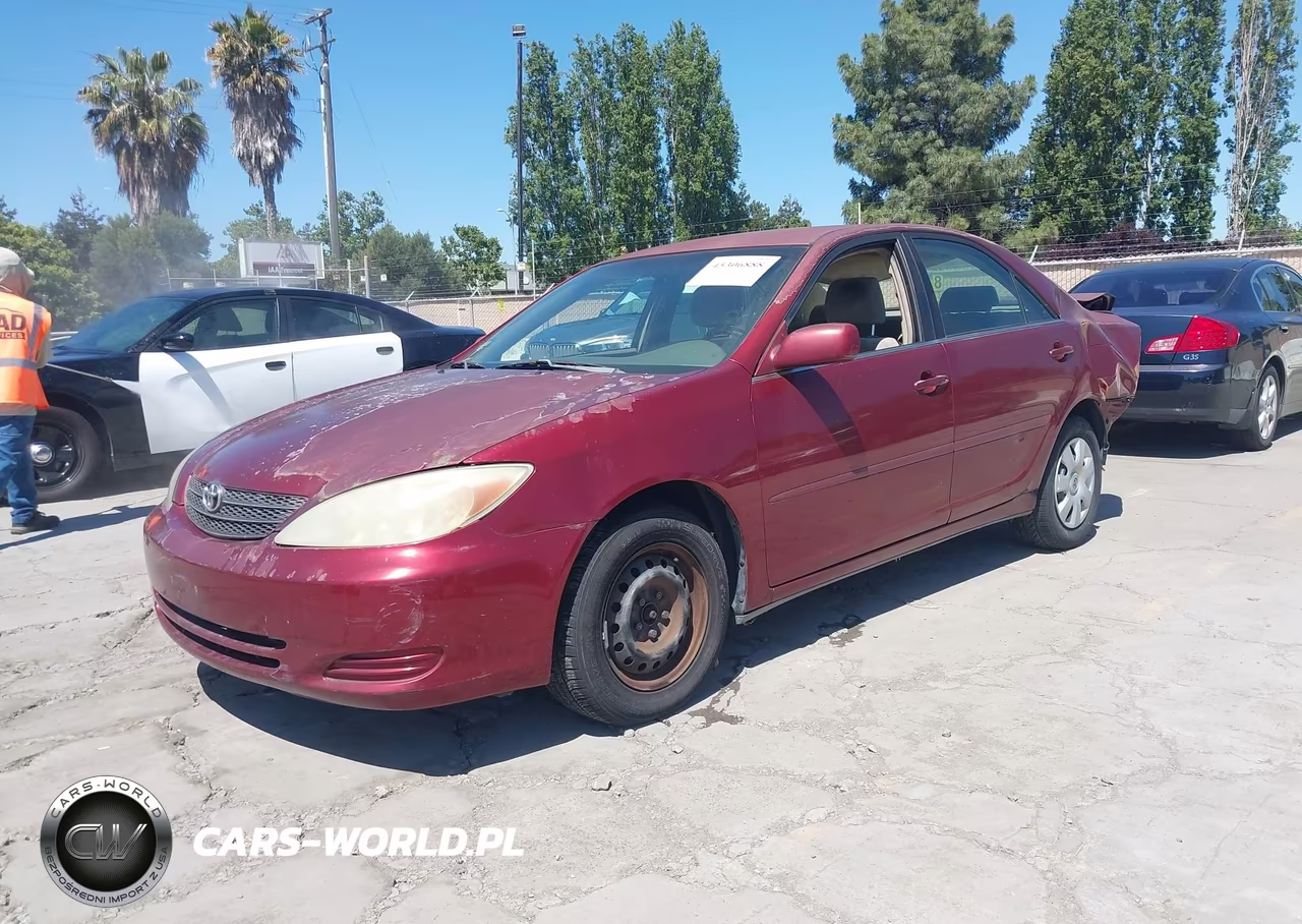 2002 Toyota Camry Le VIN:4T1BE32KX2U080666 - 2