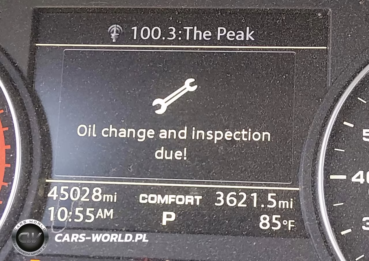 2017 Audi A4 Premium VIN:WAUANAF45HN009665 - 16