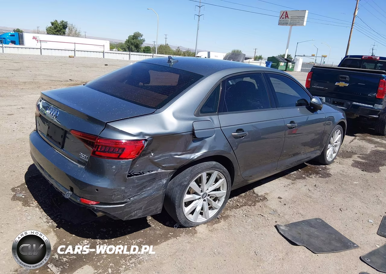2017 Audi A4 Premium VIN:WAUANAF45HN009665 - 4