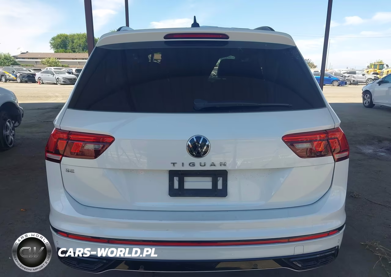 2023 Volkswagen Tiguan 2.0T Se R-Line Black VIN:3VVCB7AX3PM103689 - 17