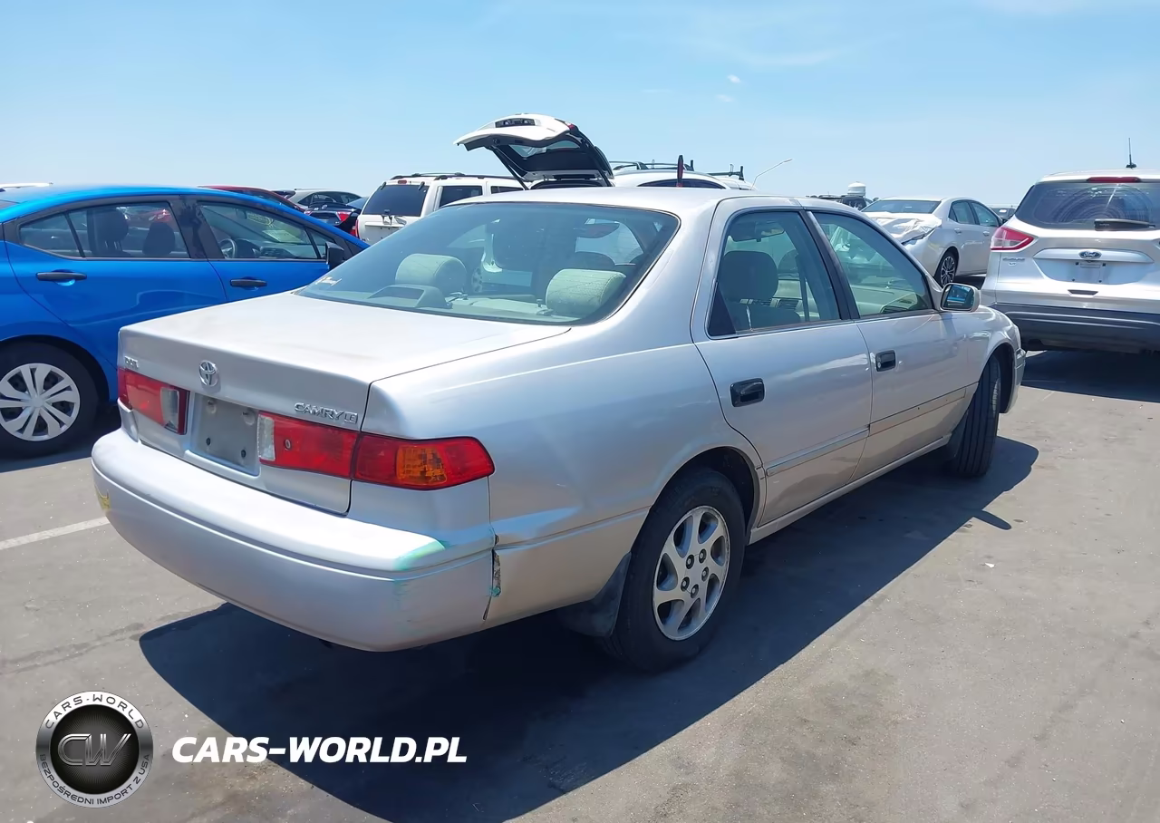 2000 Toyota Camry Le VIN:4T1BG22K9YU948041 - 4