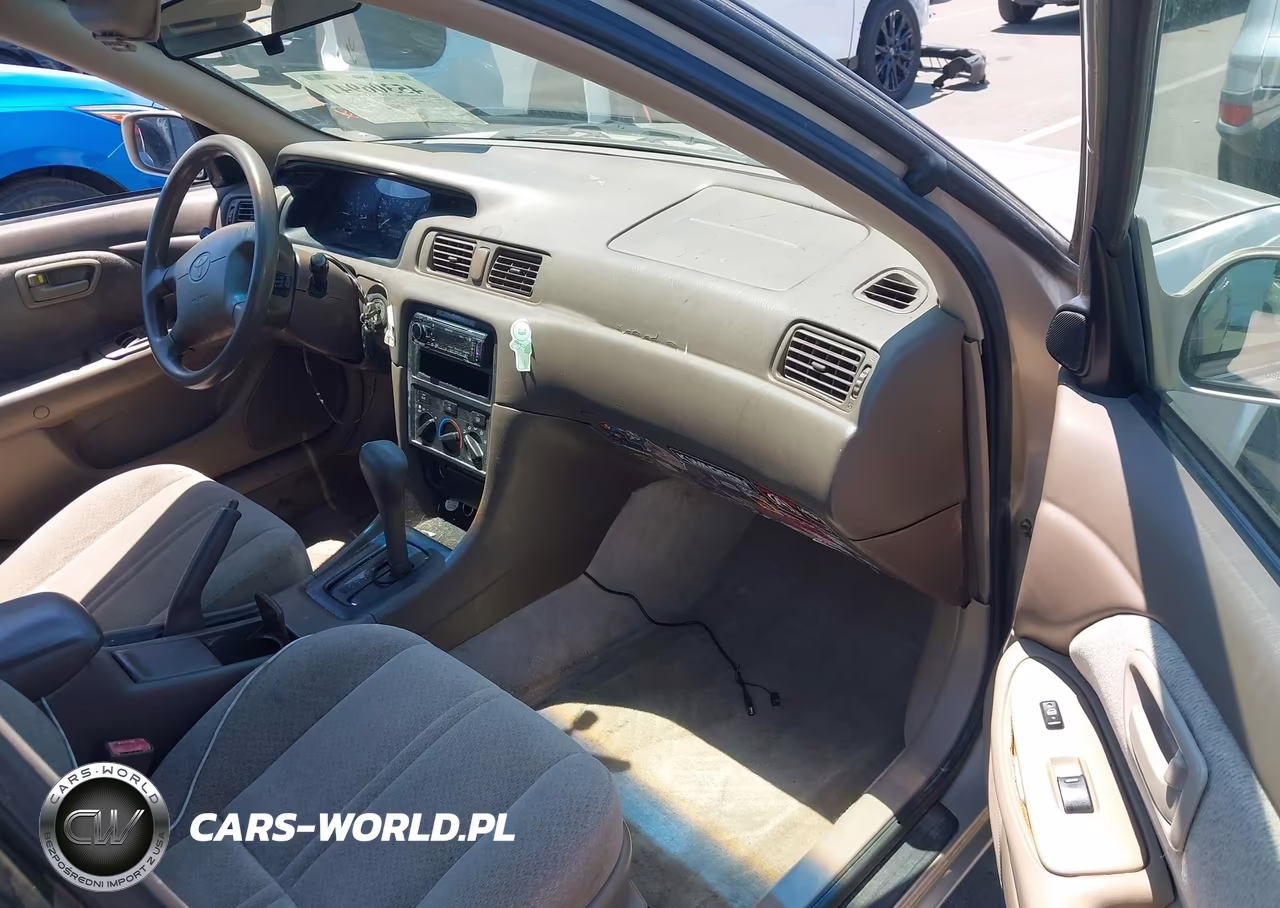 2000 Toyota Camry Le VIN:4T1BG22K9YU948041 - 5