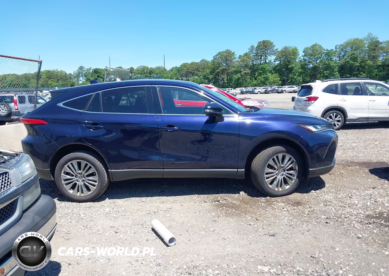 2024 Toyota Venza Limited VIN:JTEAAAAH3RJ172750 - 13